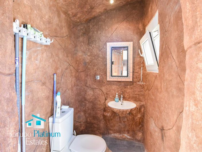 Image No.34-3 Bed Villa for sale