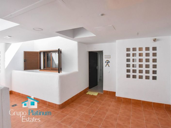 Image No.19-2 Bed Property for sale