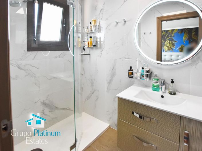 Image No.19-3 Bed Villa for sale