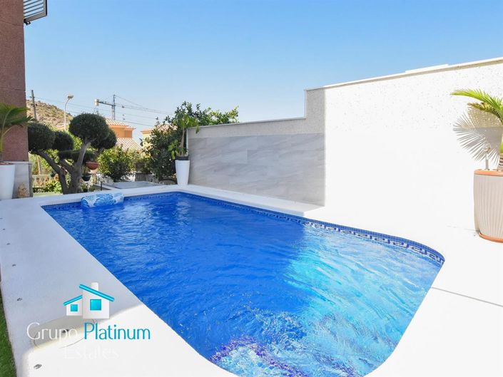 Image No.23-3 Bed Property for sale