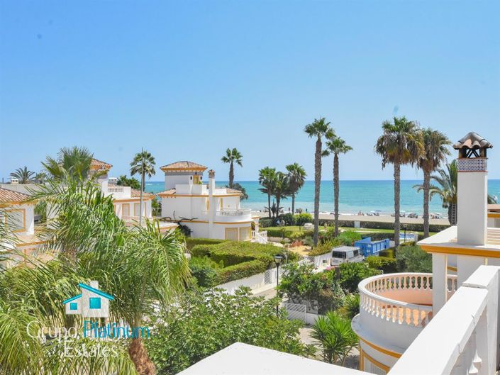 Image No.1-6 Bed Villa for sale
