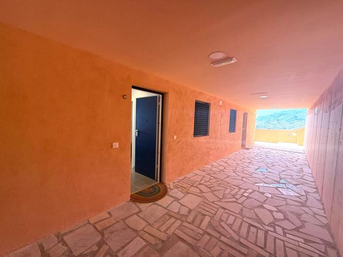 Image No.17-2 Bed Apartment for sale