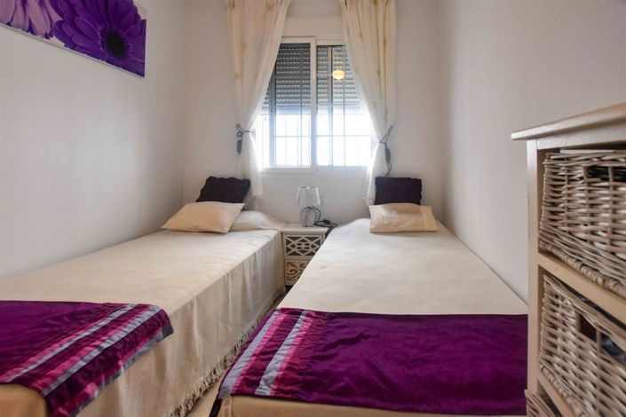 Image No.17-3 Bed Property for sale