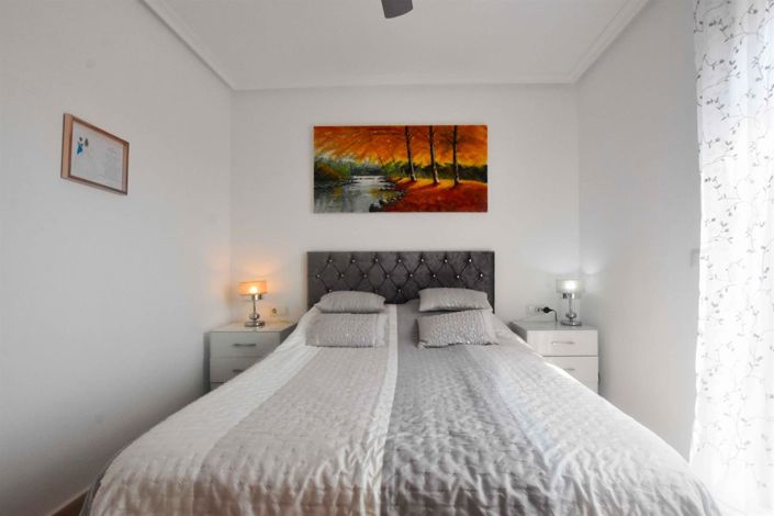 Image No.23-3 Bed Property for sale