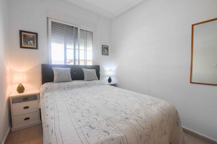 Image No.28-3 Bed Property for sale