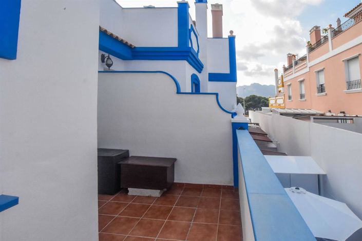 Image No.30-3 Bed Property for sale