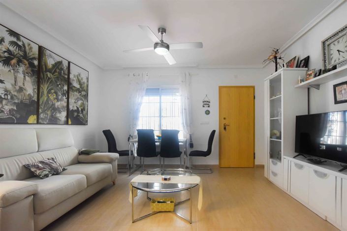 Image No.8-3 Bed Property for sale