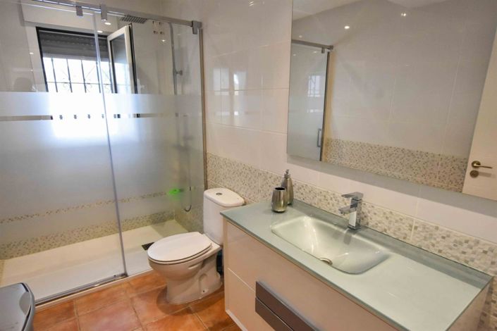 Image No.22-3 Bed Villa for sale