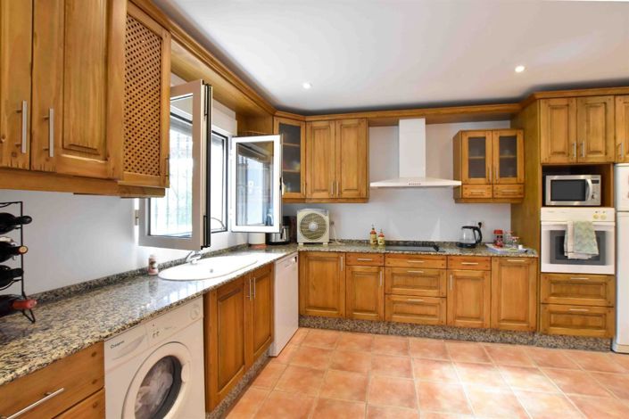 Image No.23-3 Bed Villa for sale