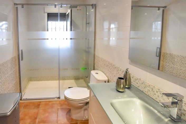 Image No.34-3 Bed Villa for sale