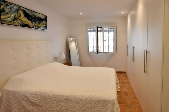 Image No.36-3 Bed Villa for sale