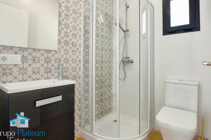 Image No.25-2 Bed Villa for sale