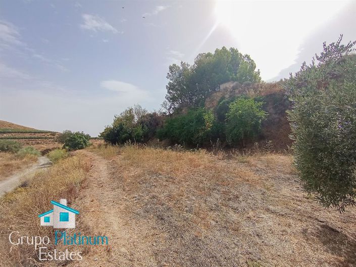 Image No.30-5 Bed Property for sale