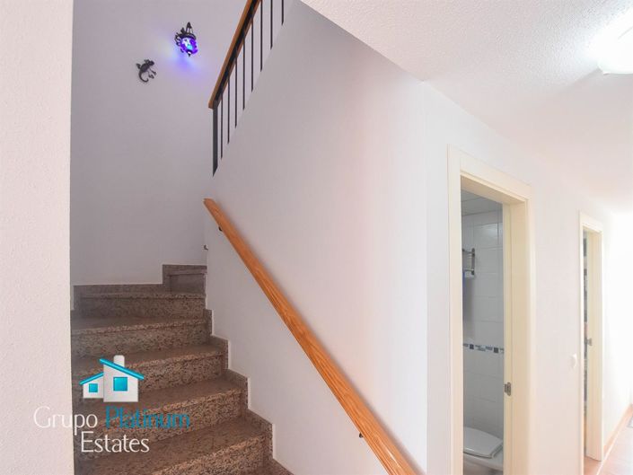 Image No.11-3 Bed Property for sale