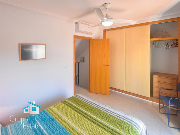 Image No.15-3 Bed Property for sale