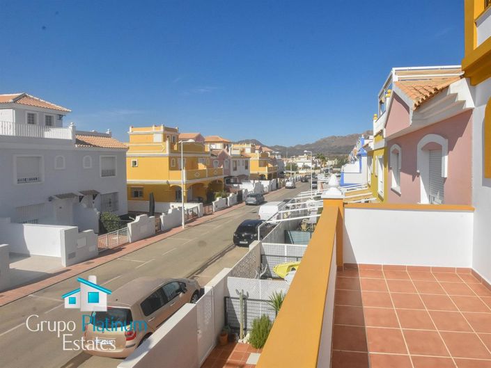 Image No.17-3 Bed Property for sale