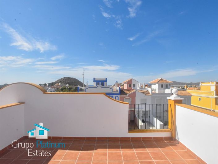 Image No.21-3 Bed Property for sale