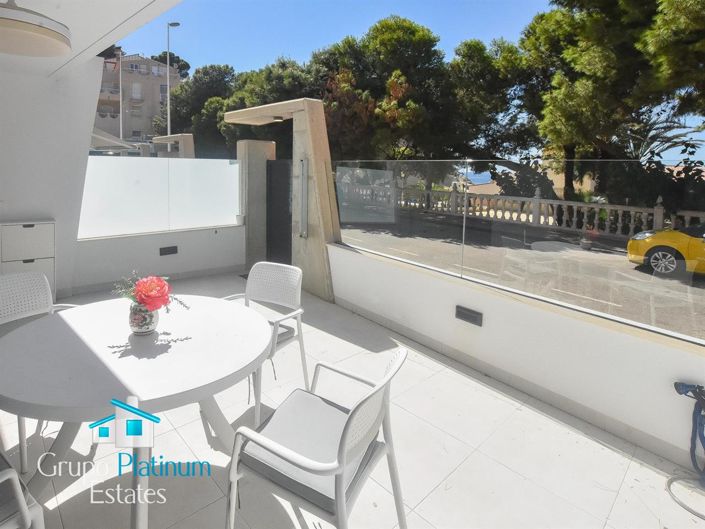 Image No.1-3 Bed Property for sale