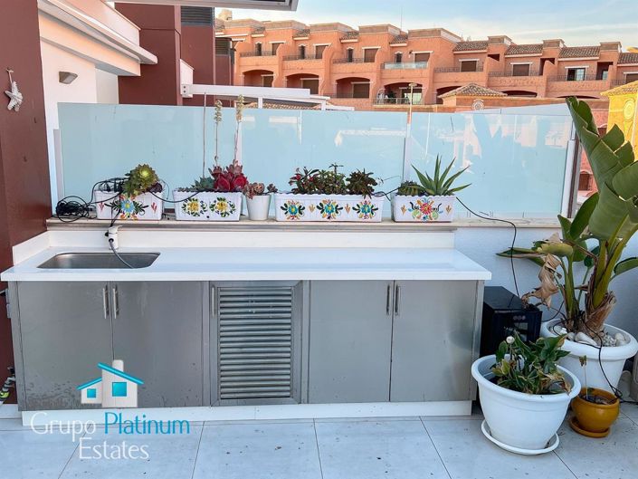 Image No.23-3 Bed Property for sale