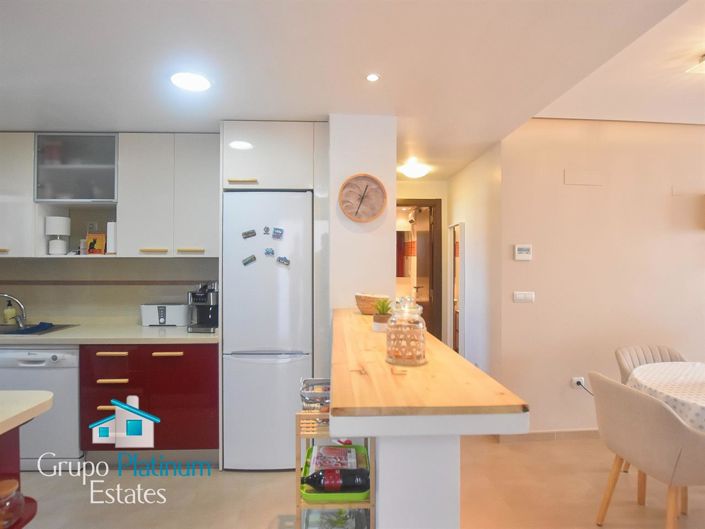 Image No.11-2 Bed Property for sale