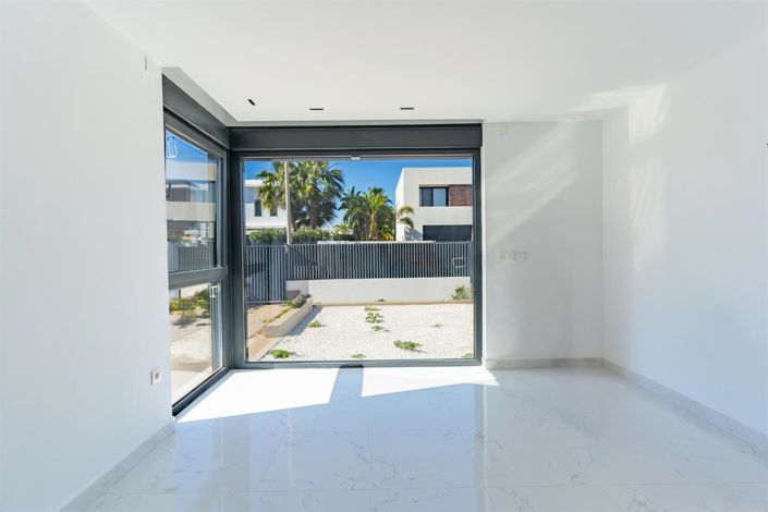 Image No.16-Villa de 4 chambres à vendre à Vera Playa