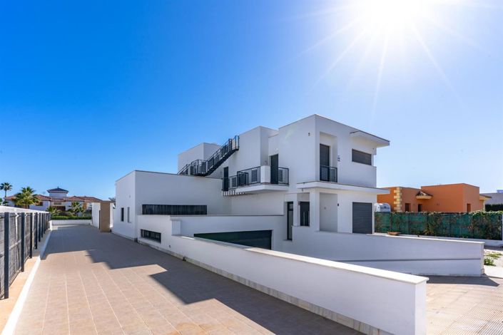 Image No.3-Villa de 4 chambres à vendre à Vera Playa
