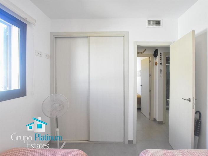 Image No.20-3 Bed Apartment for sale