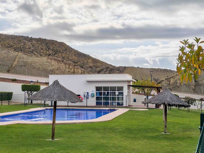 Image No.33-2 Bed Apartment for sale