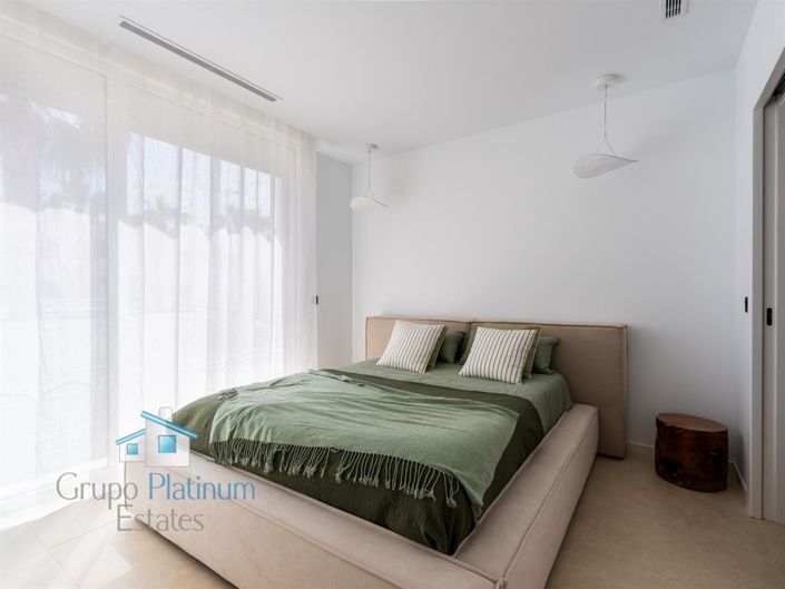 Image No.15-2 Bed Apartment for sale