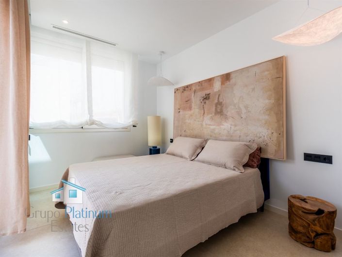 Image No.11-2 Bed Apartment for sale