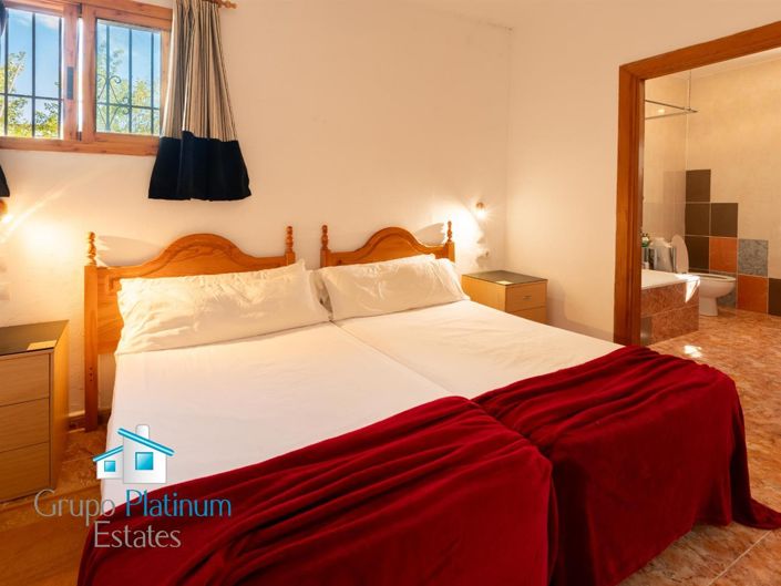 Image No.16-4 Bed Villa for sale