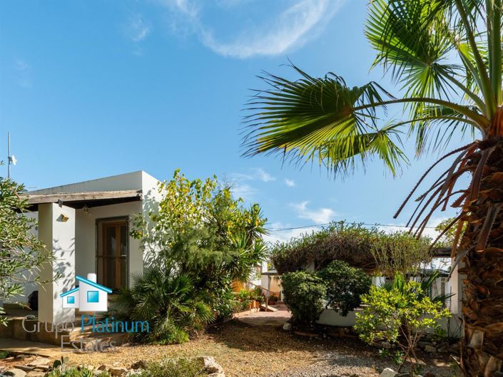 Image No.26-4 Bed Villa for sale