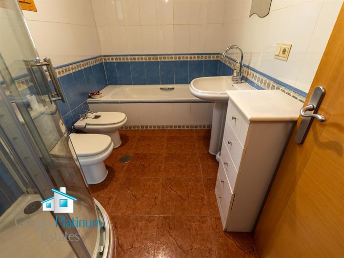 Image No.27-4 Bed Villa for sale