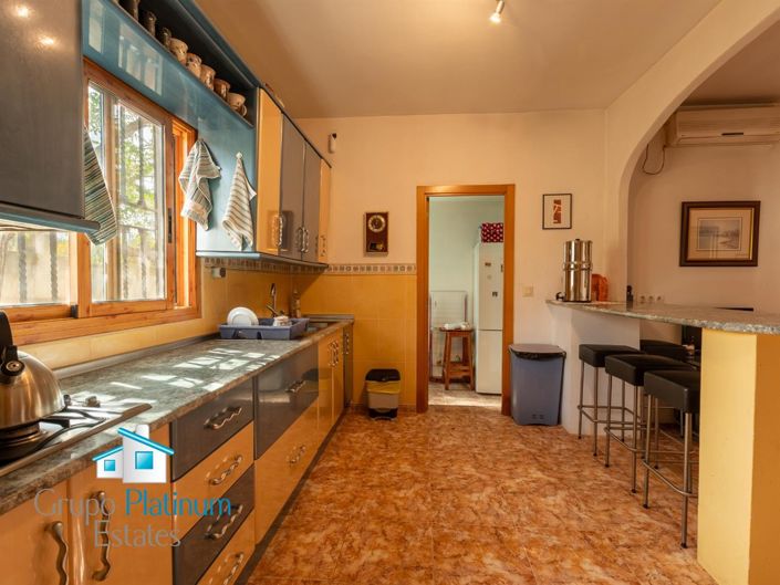 Image No.8-4 Bed Villa for sale