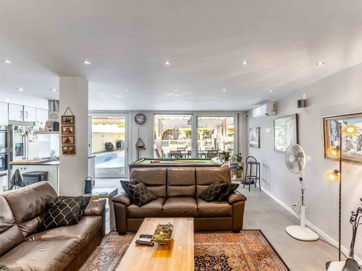 Image No.12-Villa de 5 chambres à vendre à Garrucha