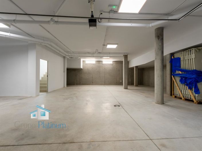 Image No.35-3 Bed Villa for sale