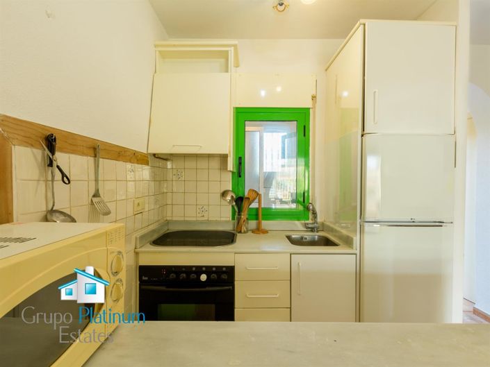 Image No.9-2 Bed Property for sale