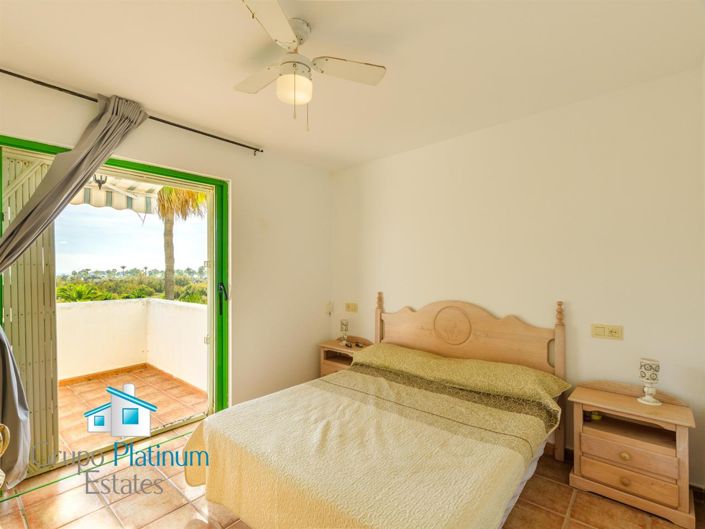 Image No.20-2 Bed Property for sale