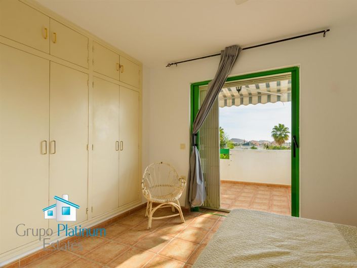 Image No.22-2 Bed Property for sale