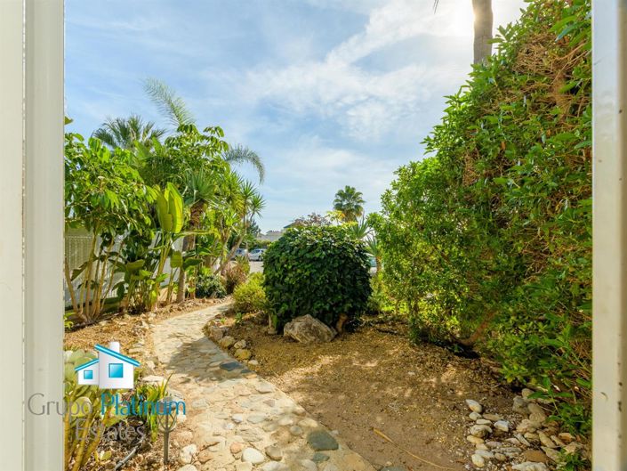 Image No.3-2 Bed Property for sale