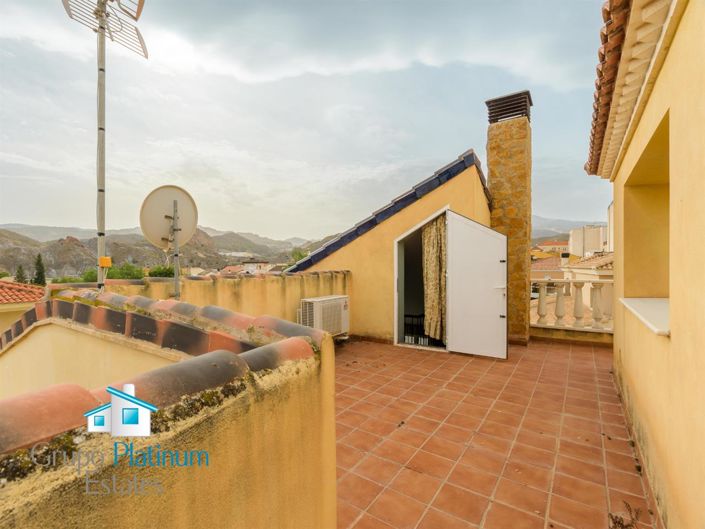 Image No.20-Villa de 6 chambres à vendre à Olula del Río