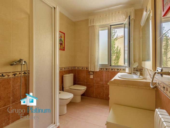 Image No.24-Villa de 6 chambres à vendre à Olula del Río