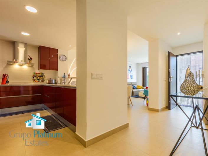 Image No.14-2 Bed Property for sale