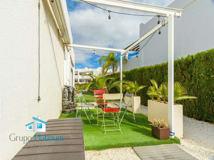 Image No.33-2 Bed Property for sale