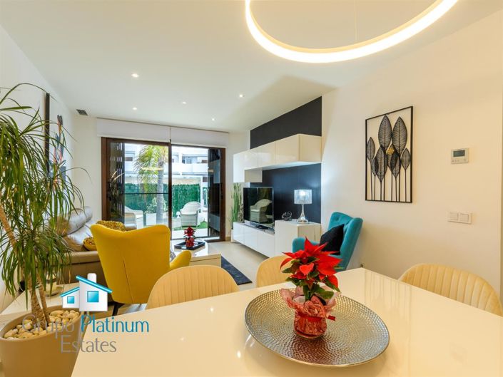 Image No.7-2 Bed Property for sale