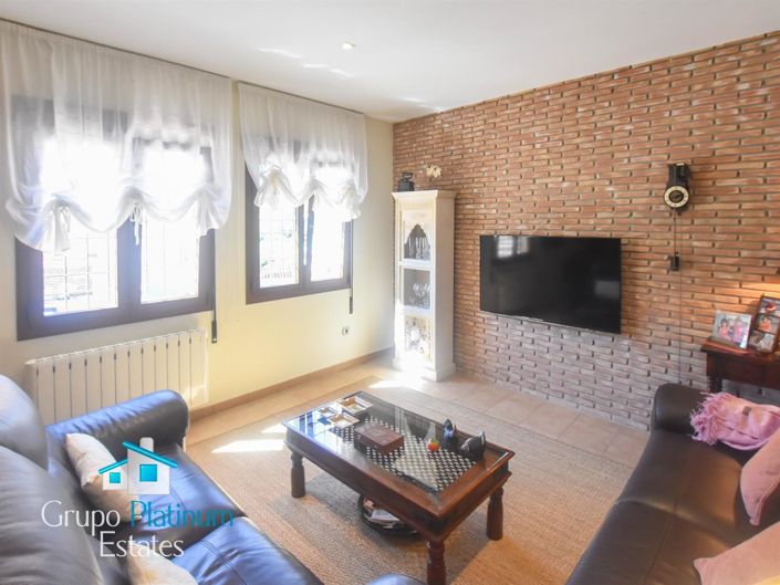 Image No.7-Propriété de 3 chambres à vendre à Cullar