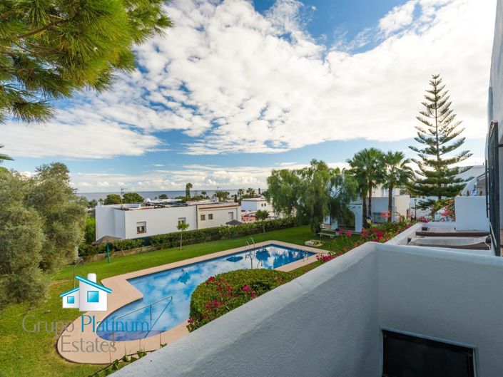 Image No.21-2 Bed Property for sale