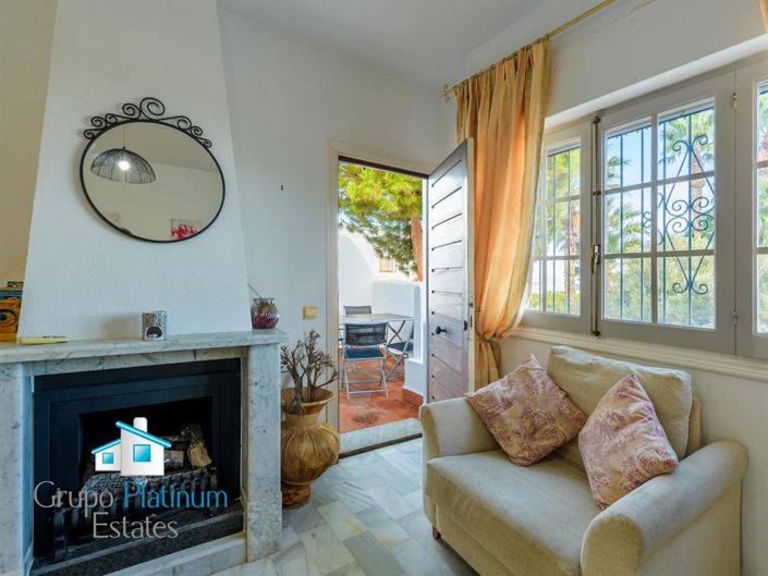 Image No.8-2 Bed Property for sale