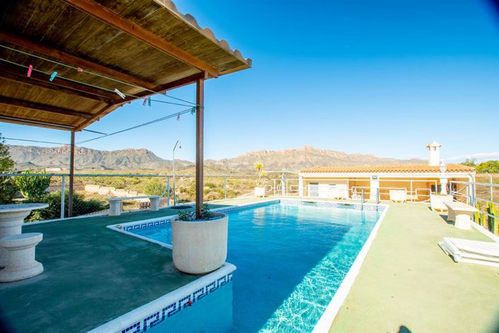 Image No.25-3 Bed Villa for sale