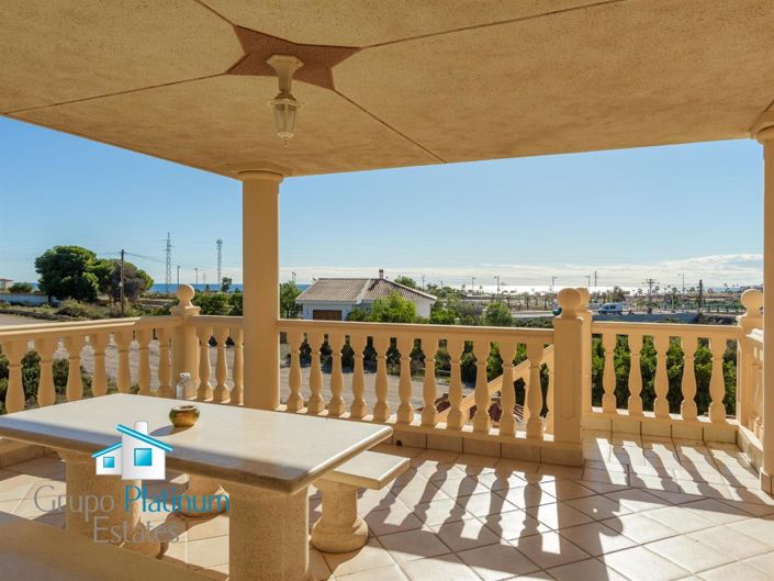 Image No.5-3 Bed Villa for sale